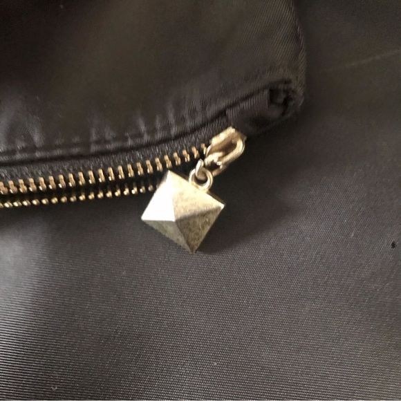 🥰just in 🥰Givenchy  perfume tote - Picture 3 of 5